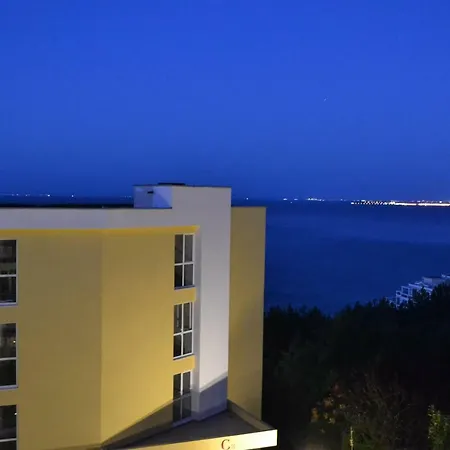 Apartmán Stunning Beach Front